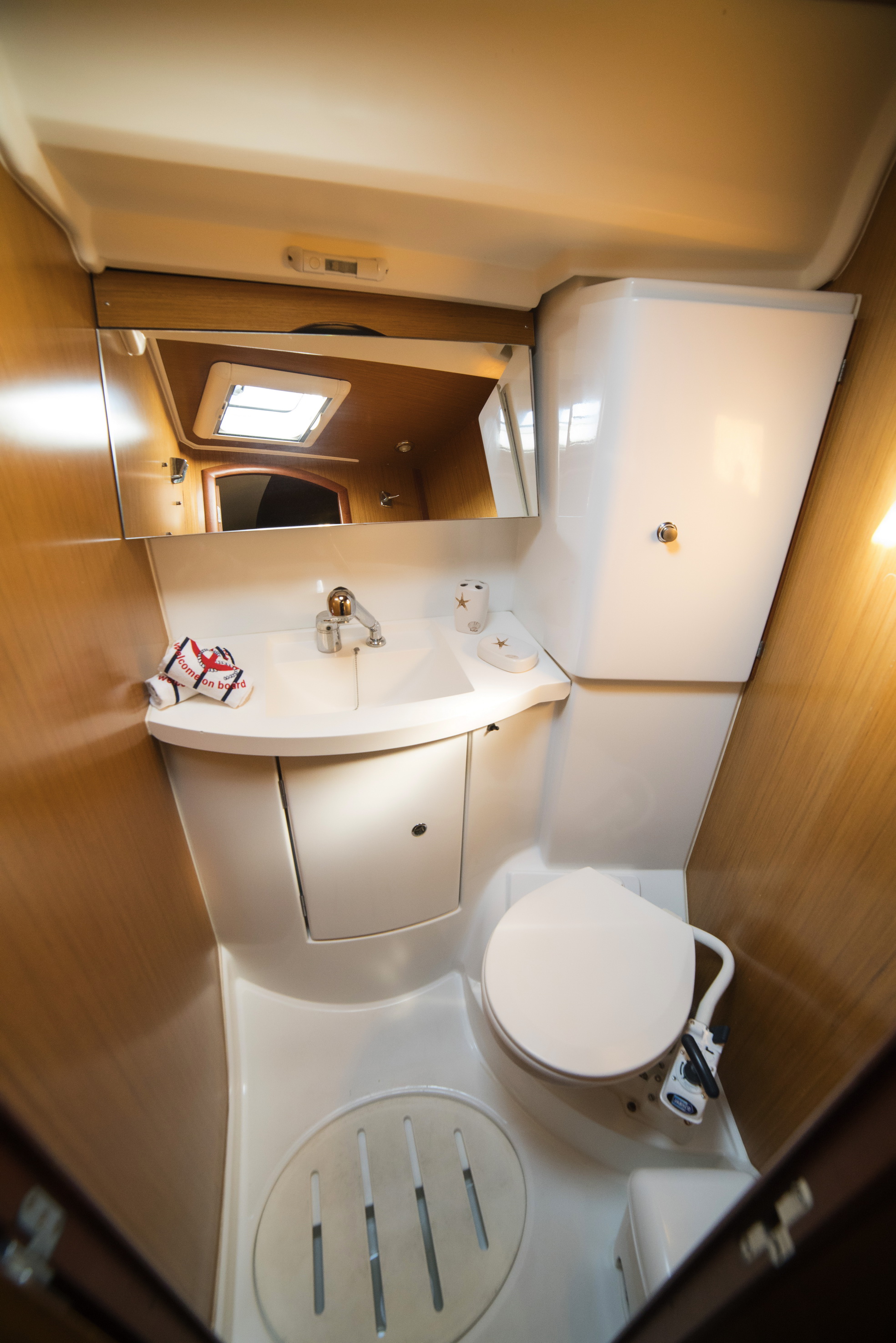 Photo #8 - Sun Odyssey 42i (Triton) en Volos - 39587