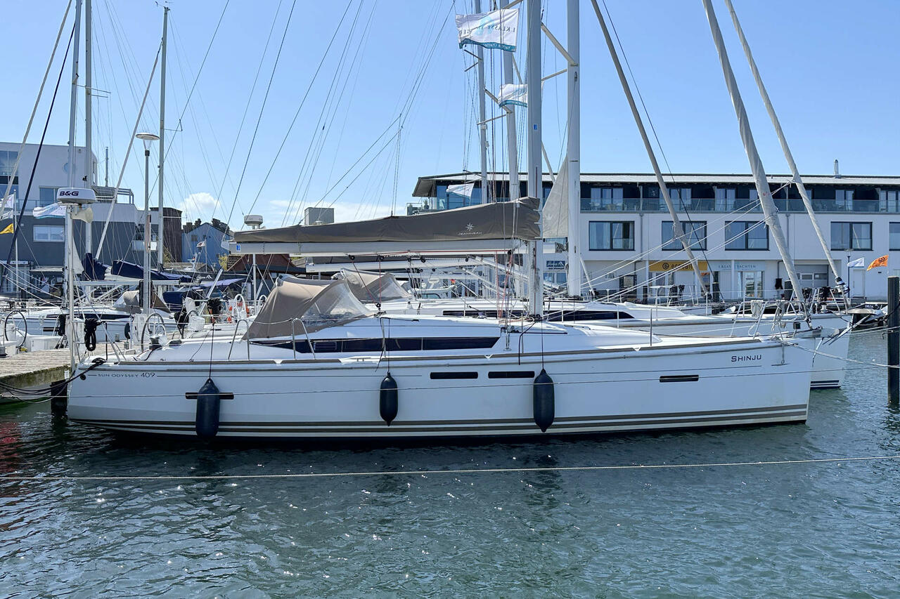 Photo #4 - Sun Odyssey 409 (Shinju) in Heiligenhafen - 39594