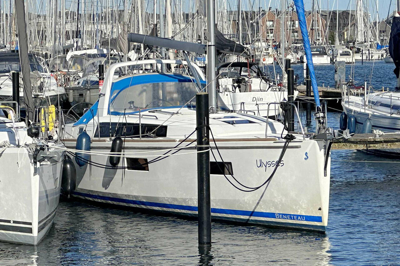 Photo #4 - Oceanis 38 - 3 cab. (Ulysses) in Heiligenhafen - 39595