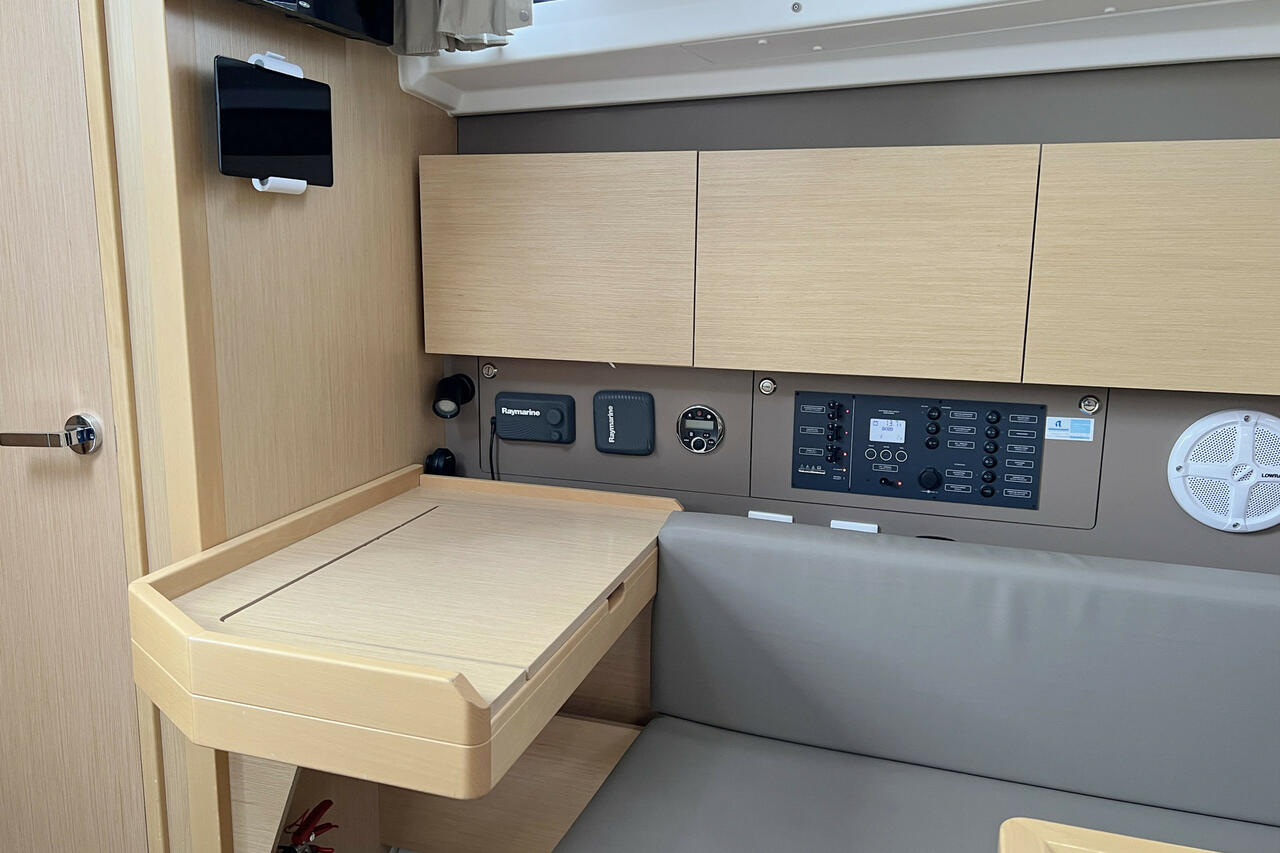 Photo #14 - Oceanis 38 - 3 cab. (Ulysses) in Heiligenhafen - 39595
