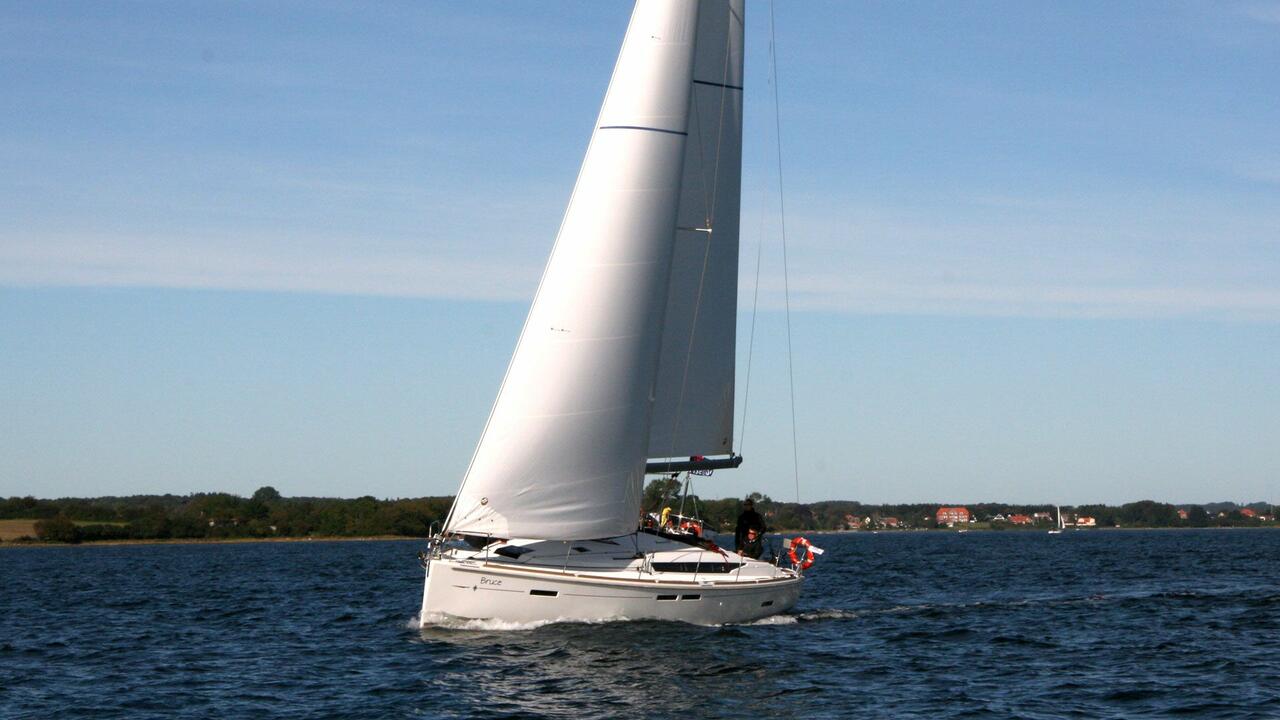 Photo #7 - Sun Odyssey 439 (Bruce) in Heiligenhafen - 39598