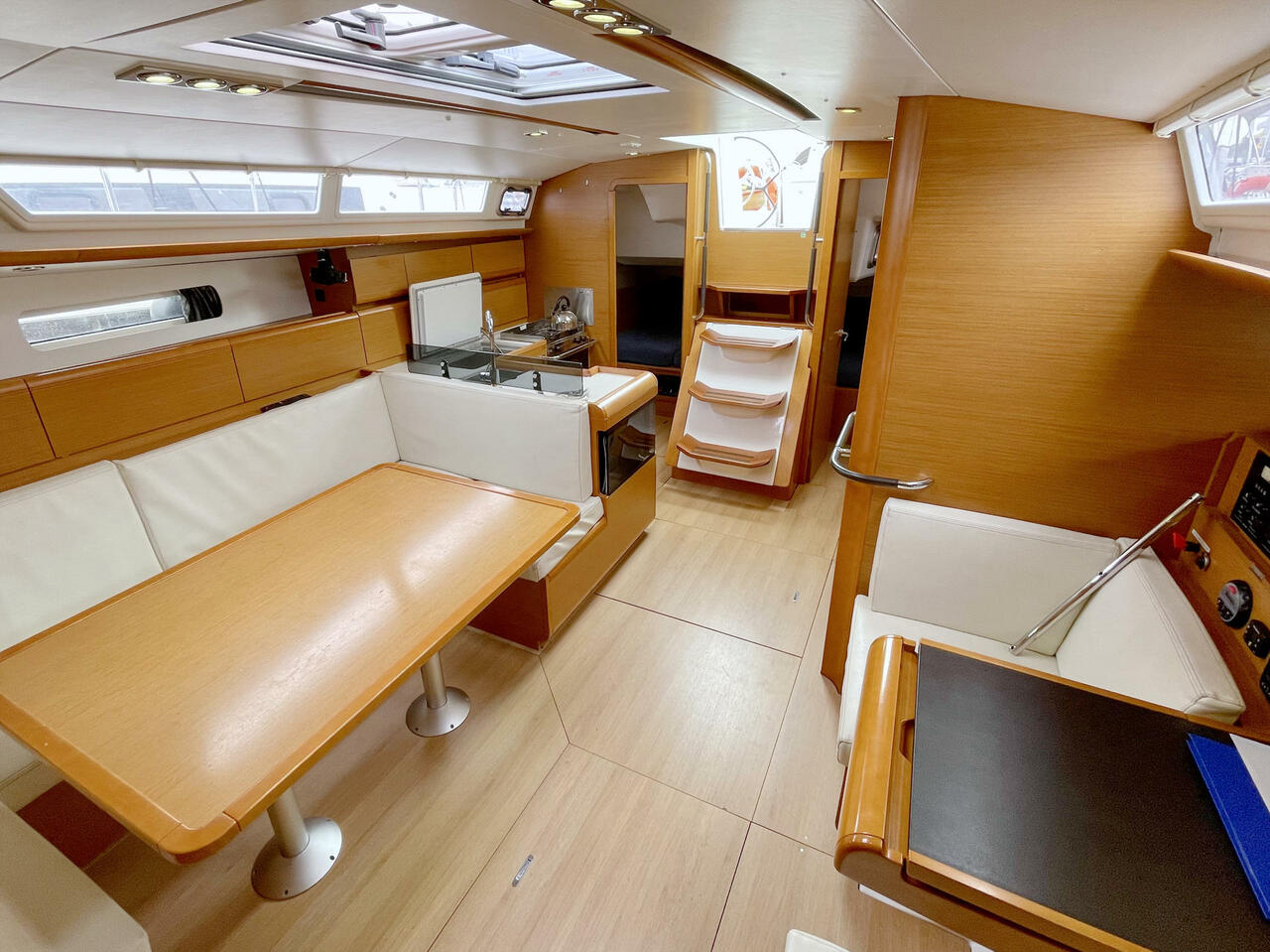 Photo #11 - Sun Odyssey 439 (Bruce) in Heiligenhafen - 39598