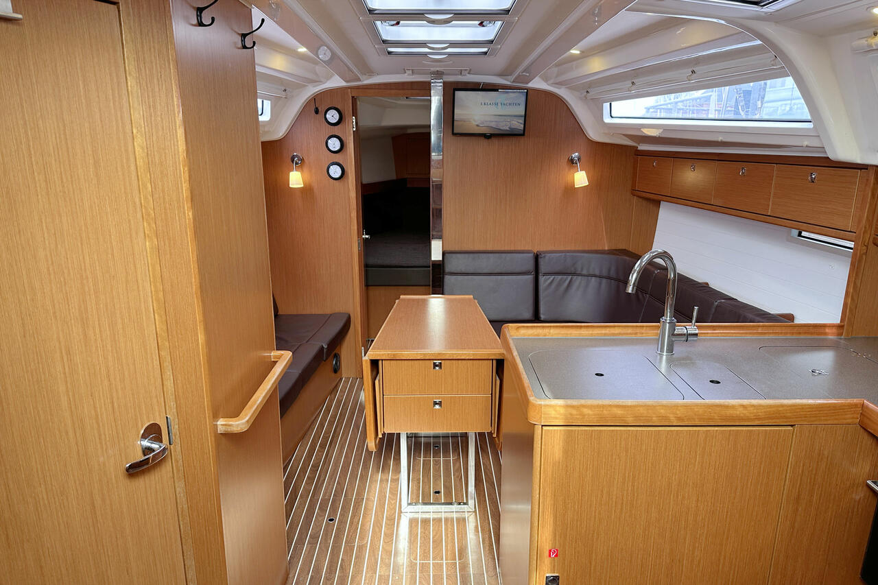 Photo #11 - Bavaria Cruiser 37 - 3 cab. (Tiger) in Flensburg - 39605