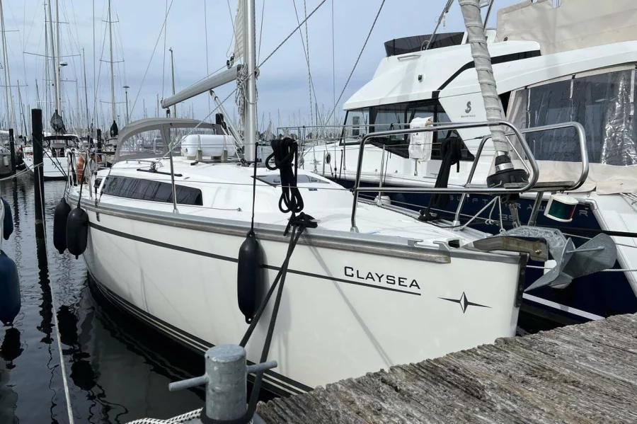 Bavaria Cruiser 33 (Claysea)  - 4