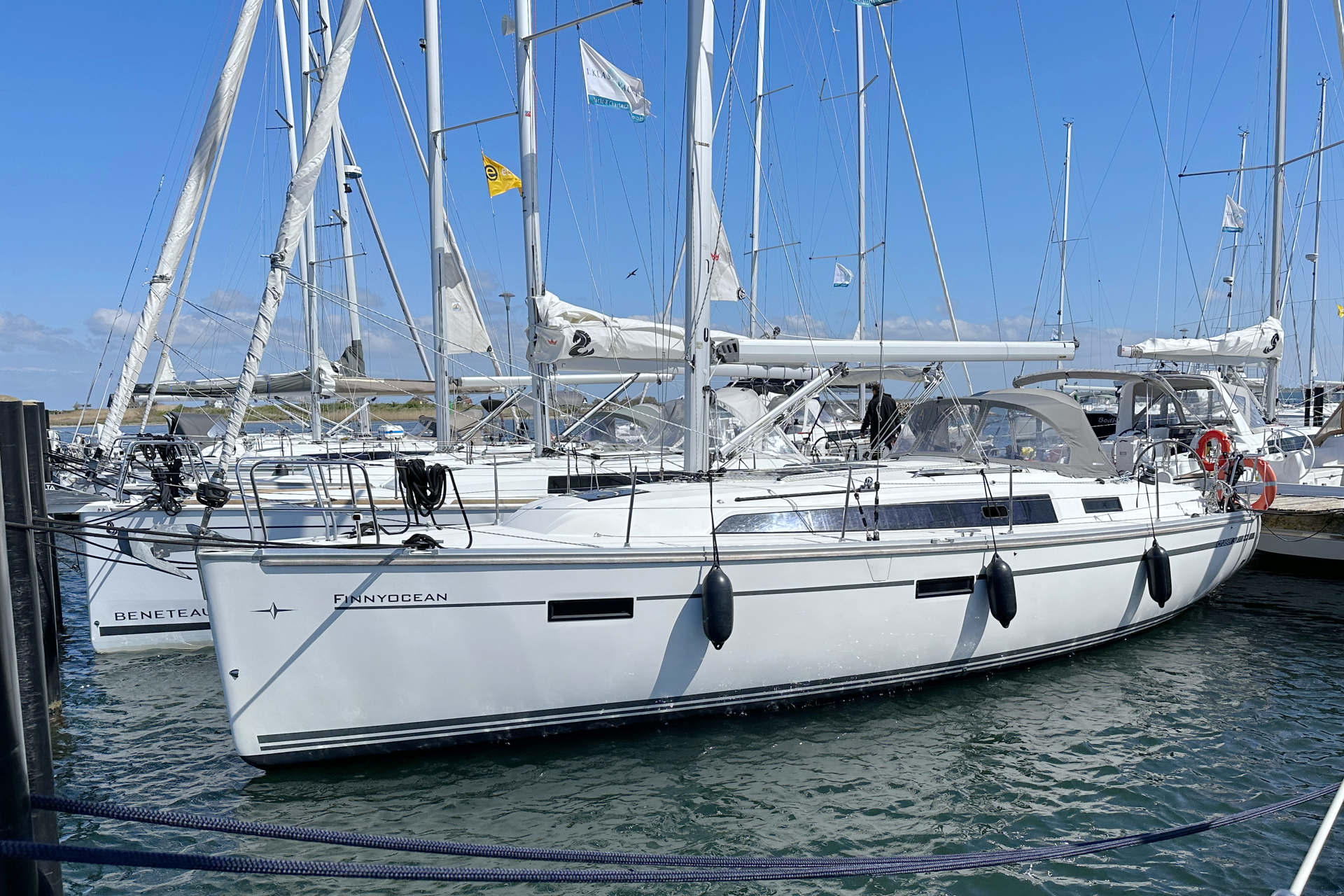 Photo #7 - Bavaria Cruiser 37 - 3 cab. (Finny Ocean) in  - 39615