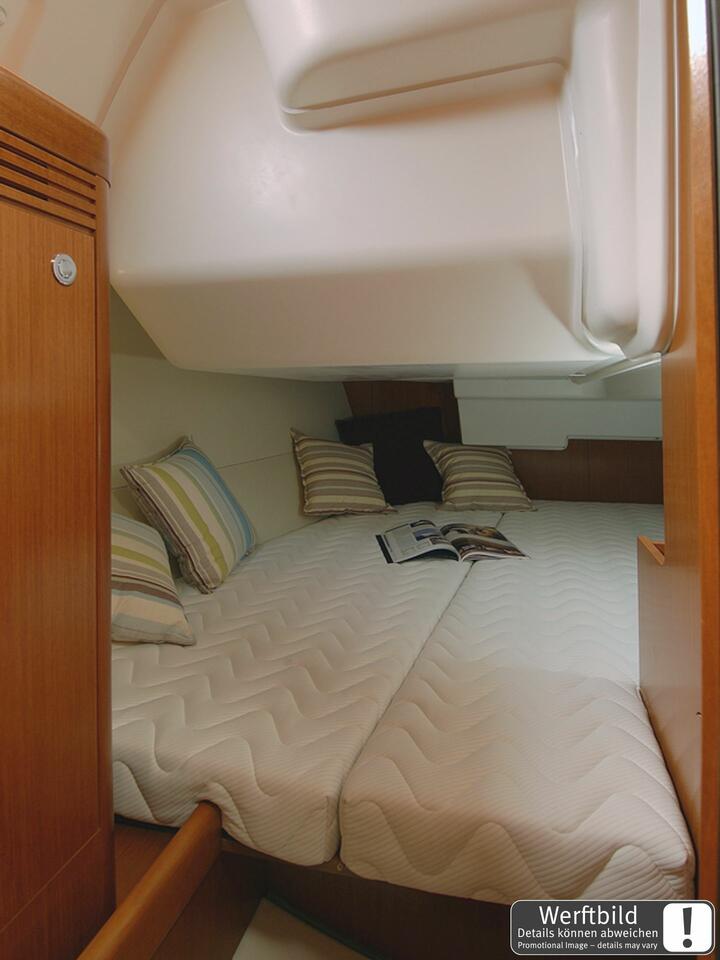 Photo #13 - Oceanis 34.2 (Tango) in Barth - 39618