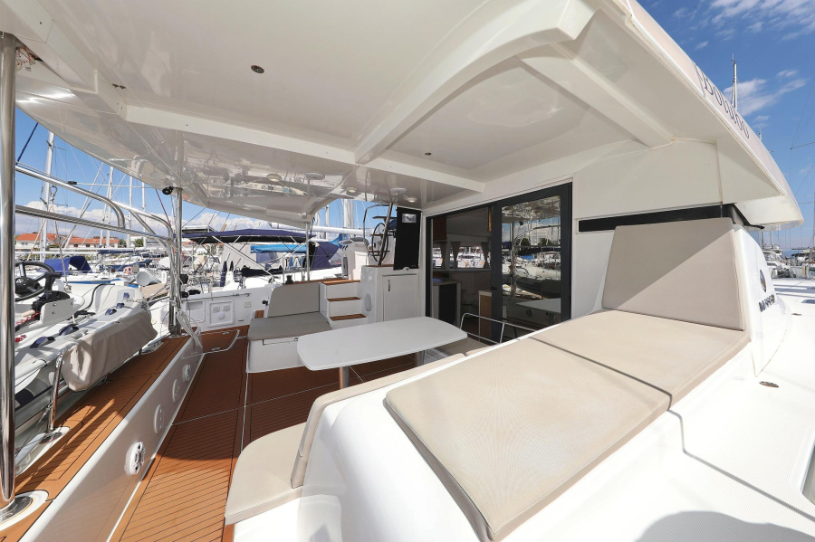 Photo #4 - Lagoon 42 - 4 + 2 cab. (Bolubo) in Vodice - 39632