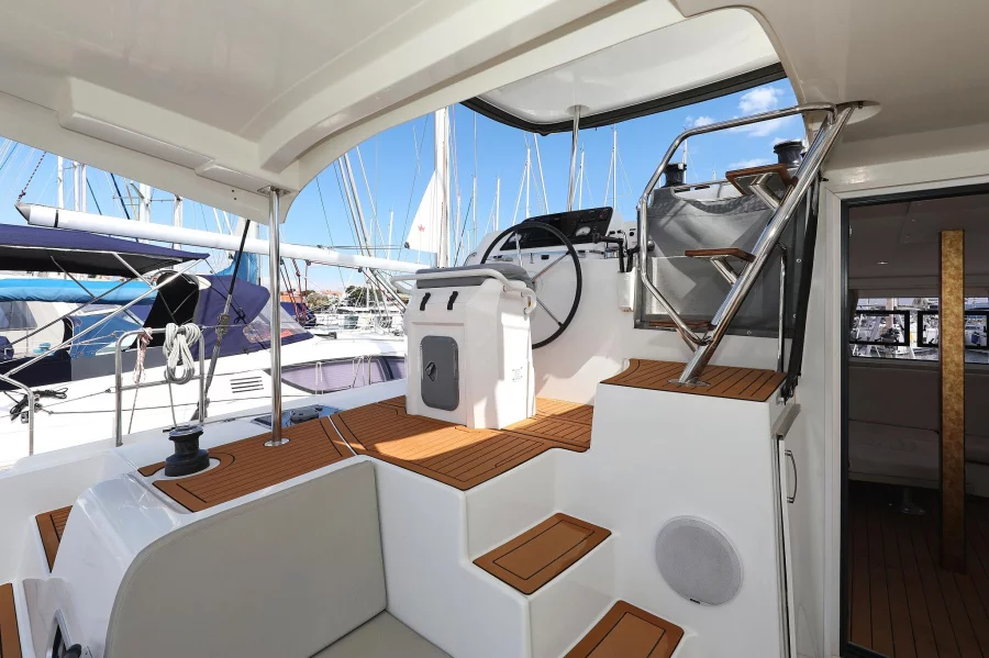 Lagoon 42 - 4 + 2 cab. (Bolubo)  - 6