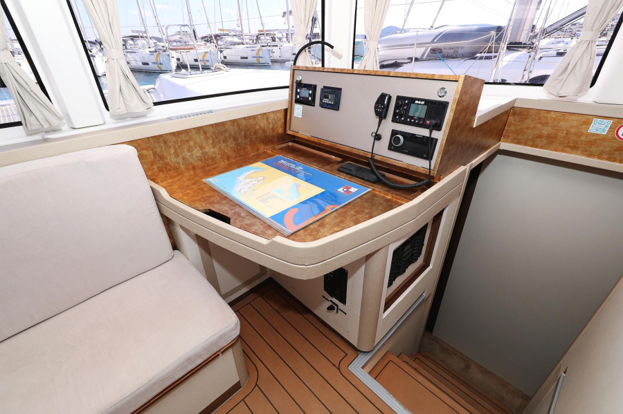 Photo #18 - Lagoon 42 - 4 + 2 cab. (Bolubo) in Vodice - 39632