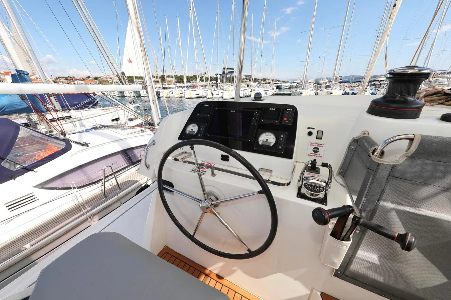 Lagoon 42 - 4 + 2 cab. (Bolubo)  - 46