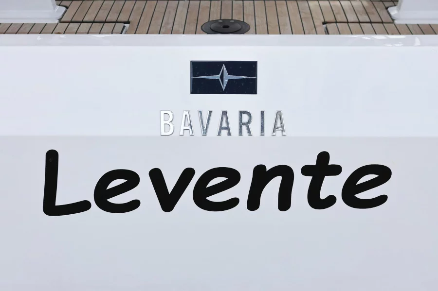 Bavaria C42 (Levente)  - 48