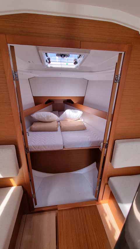 Photo #8 - Sun Odyssey 349 - 2 cab. (Capraia) en Marina dell'Isola - 39642