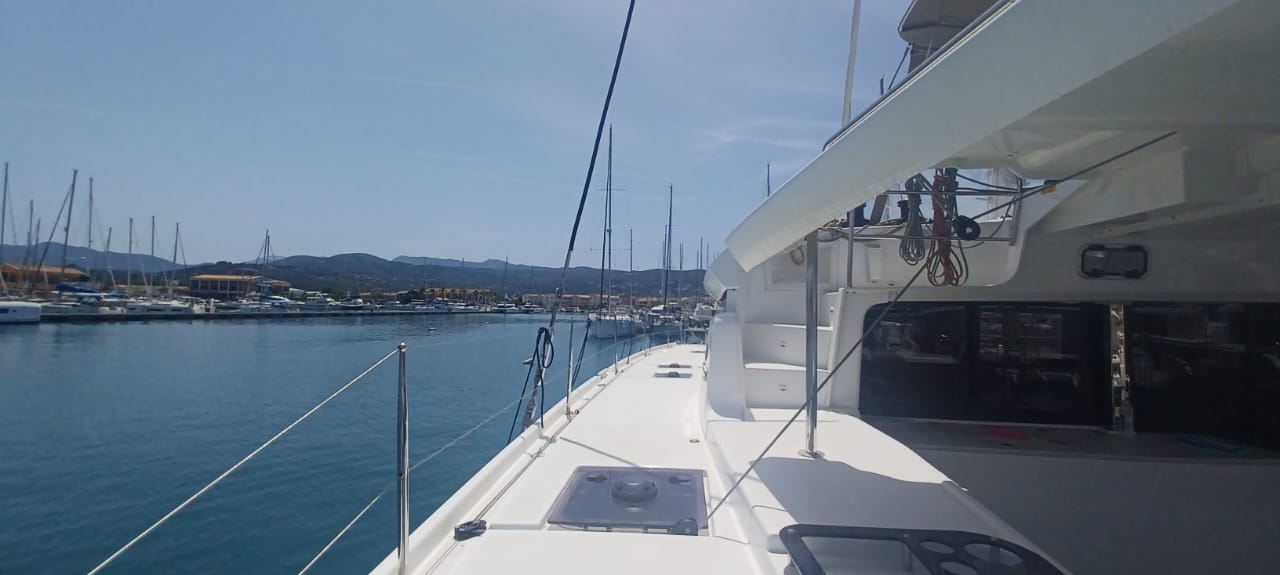 Photo #9 - Lagoon 46 - 4 + 2 cab. (Dos Hermanos) in Lefkada - 39644