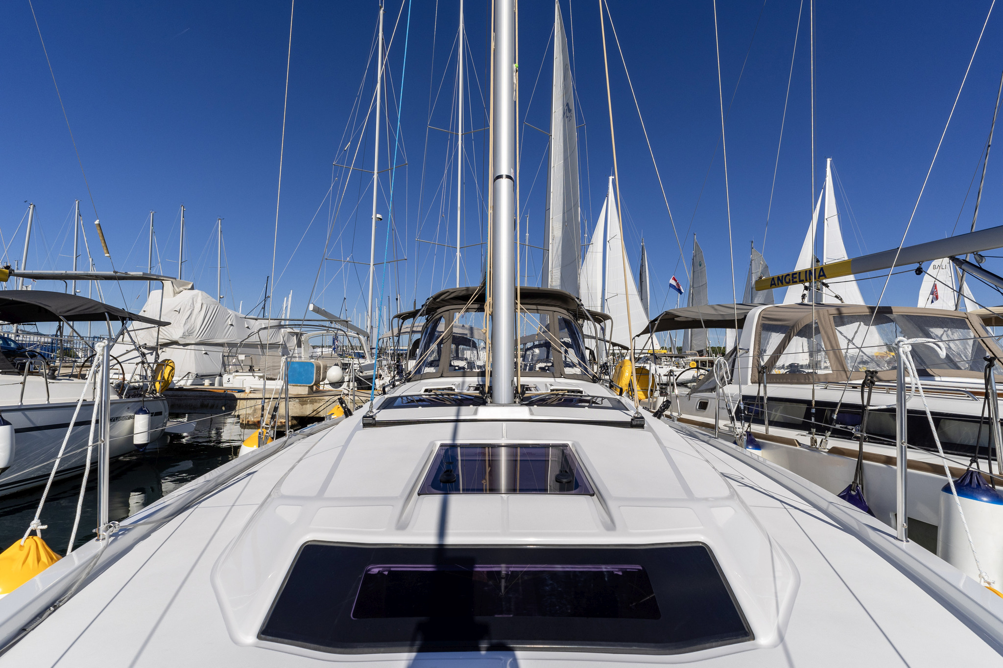 Photo #11 - Dufour 37 - 3 cab. (Nessie) in Trogir - 39648