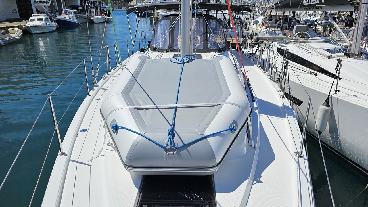 Photo #13 - Bavaria C38 (Windchaser) in Zadar - 39657