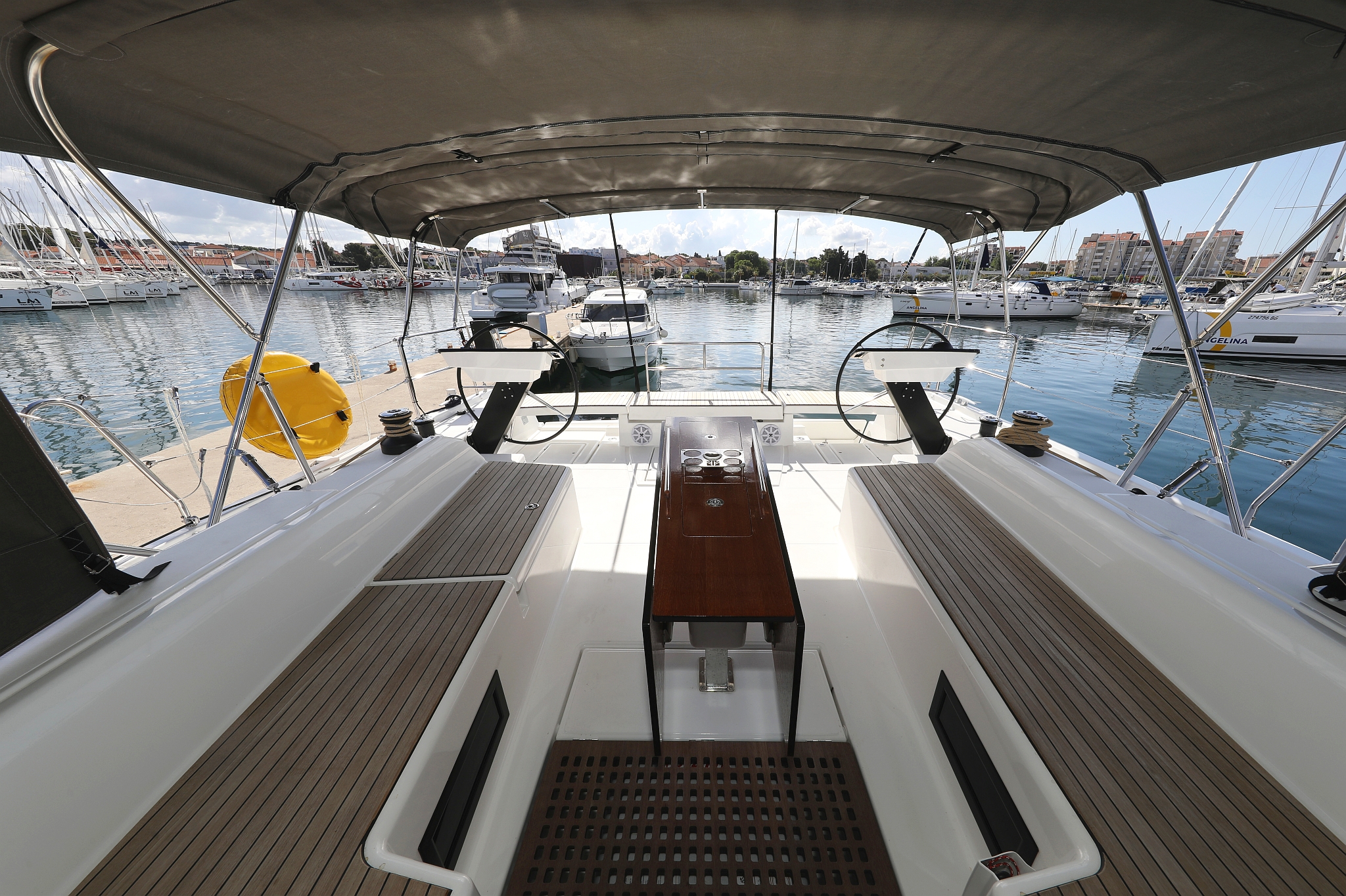 Photo #8 - Dufour 530 - 5 + 1 cab. (Blue Therapy) in Biograd - 39664