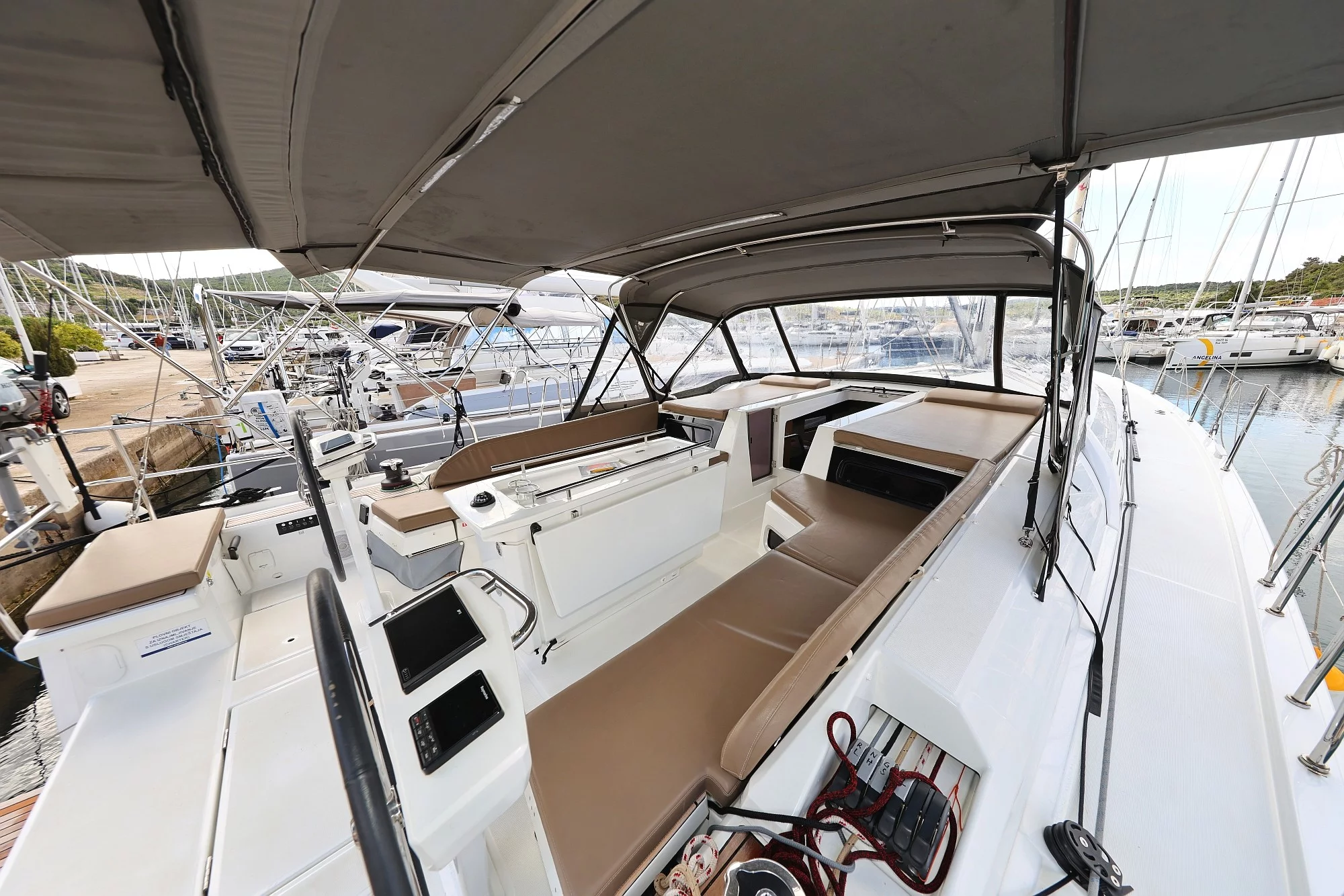 Oceanis 51.1 - 5 + 1 cab. (Seaduction)  - 29
