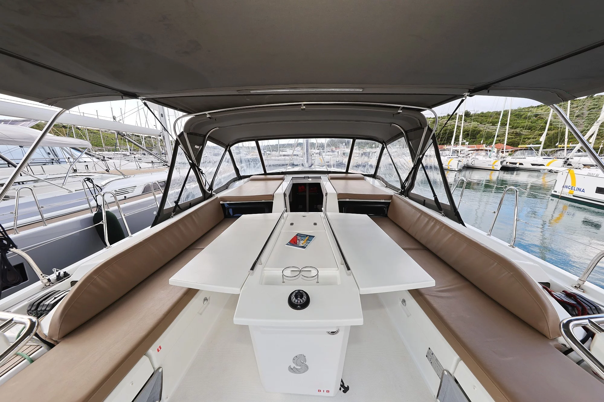 Oceanis 51.1 - 5 + 1 cab. (Seaduction)  - 32