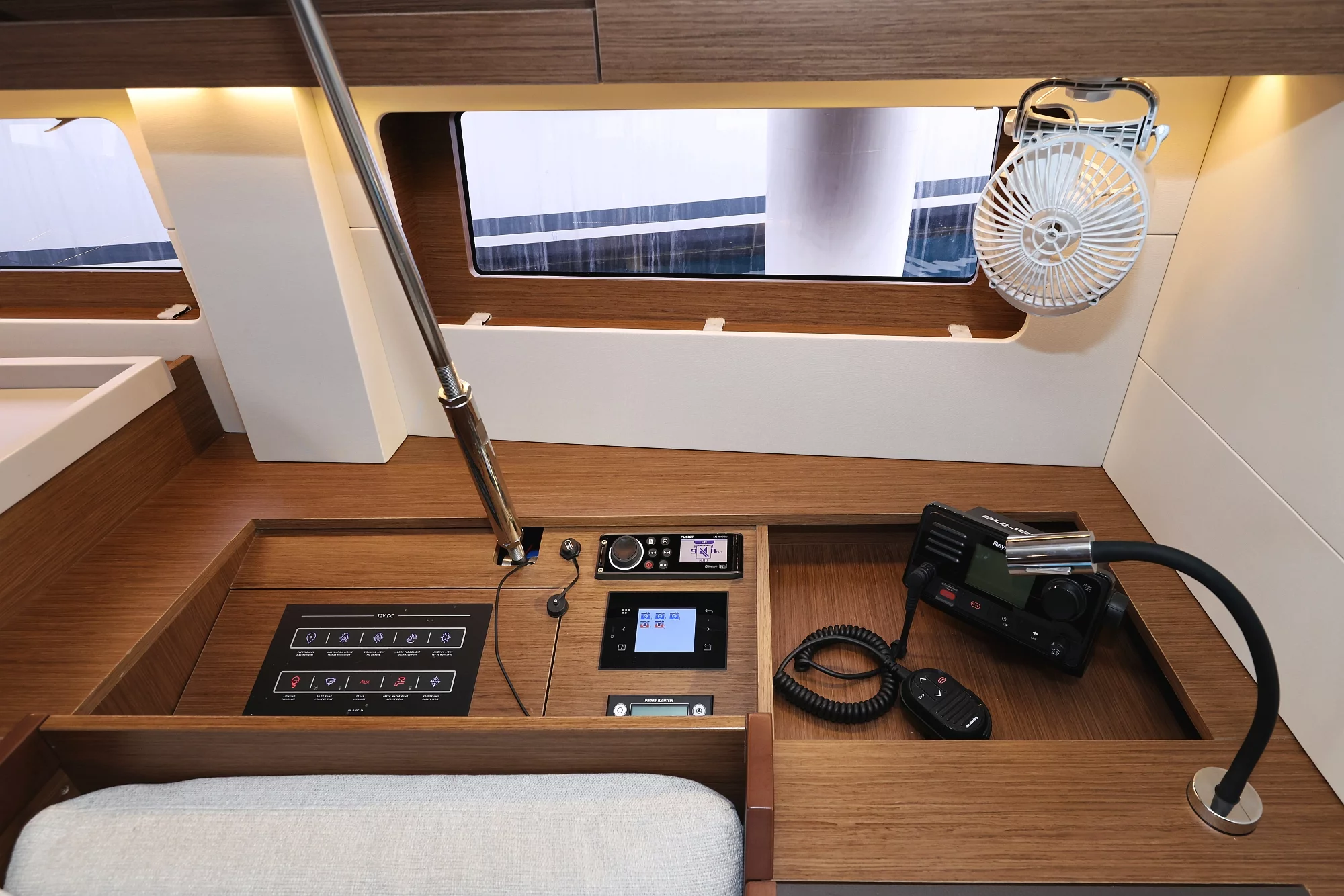 Oceanis 51.1 - 5 + 1 cab. (Seaduction)  - 19