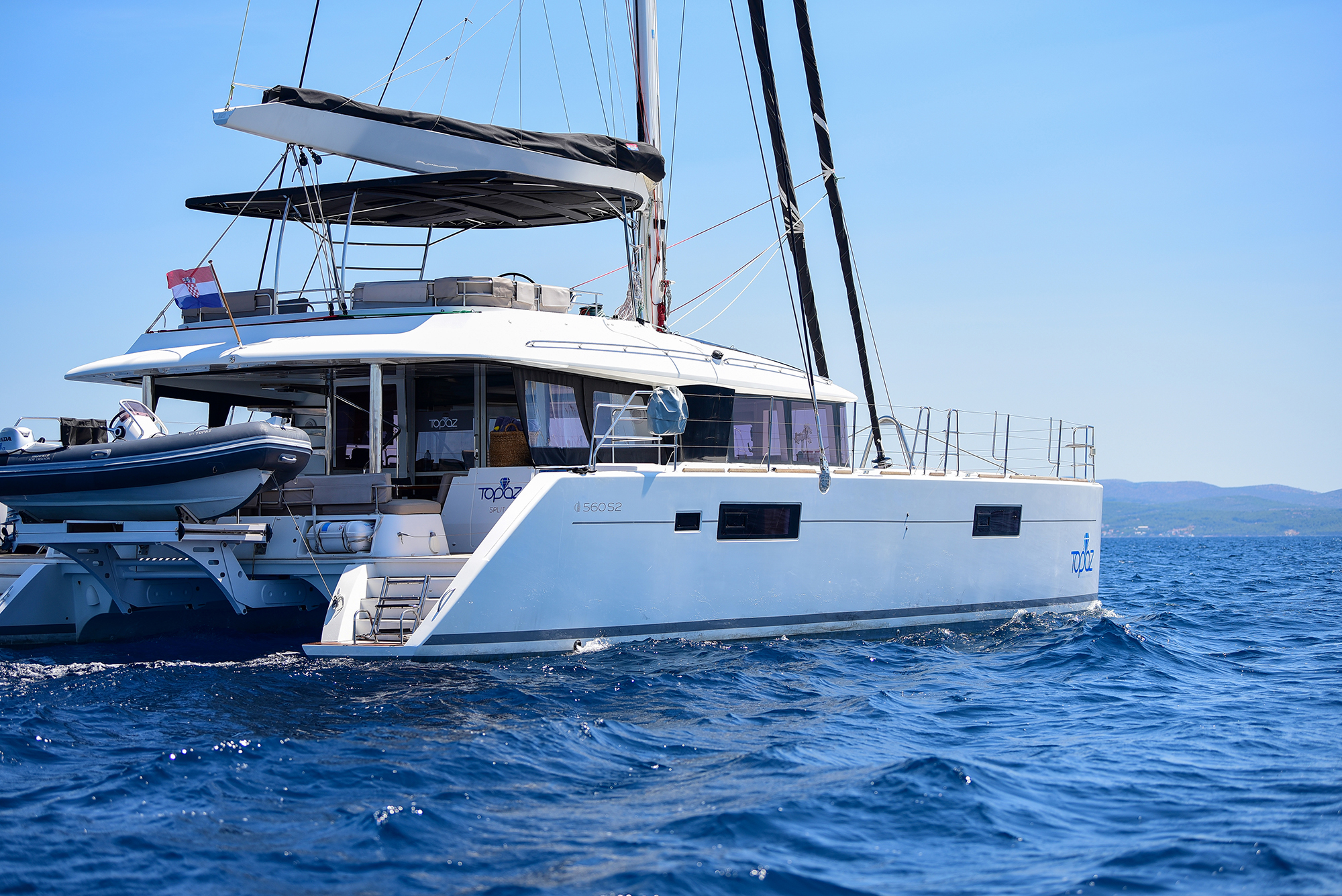Photo #7 - Lagoon 560 - 5 + 2 cab. (Topaz) in Split - 39674