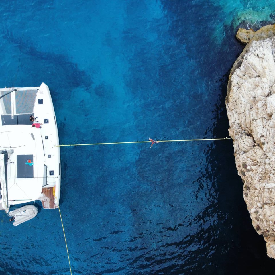 Photo #5 - Lagoon 42 - 4 + 2 cab. (Aktaia) in Mykonos - 39685