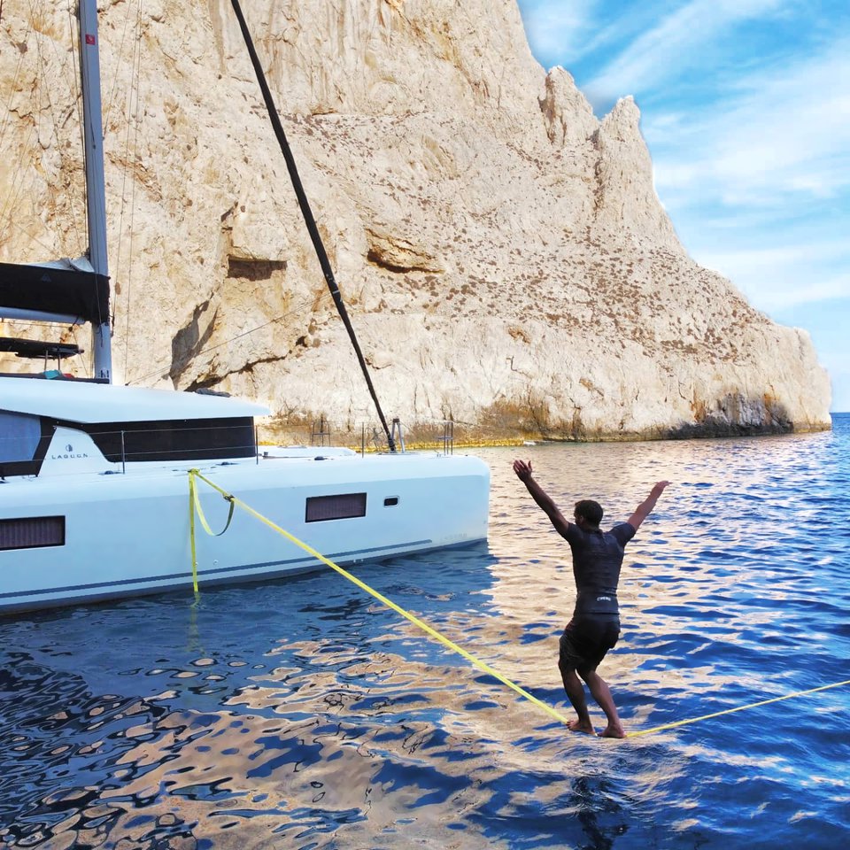 Photo #7 - Lagoon 42 - 4 + 2 cab. (Aktaia) in Mykonos - 39685