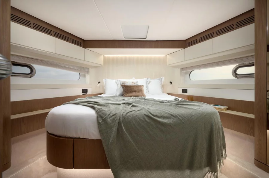 Azimut Magellano 66 (Amparito V)  - 23