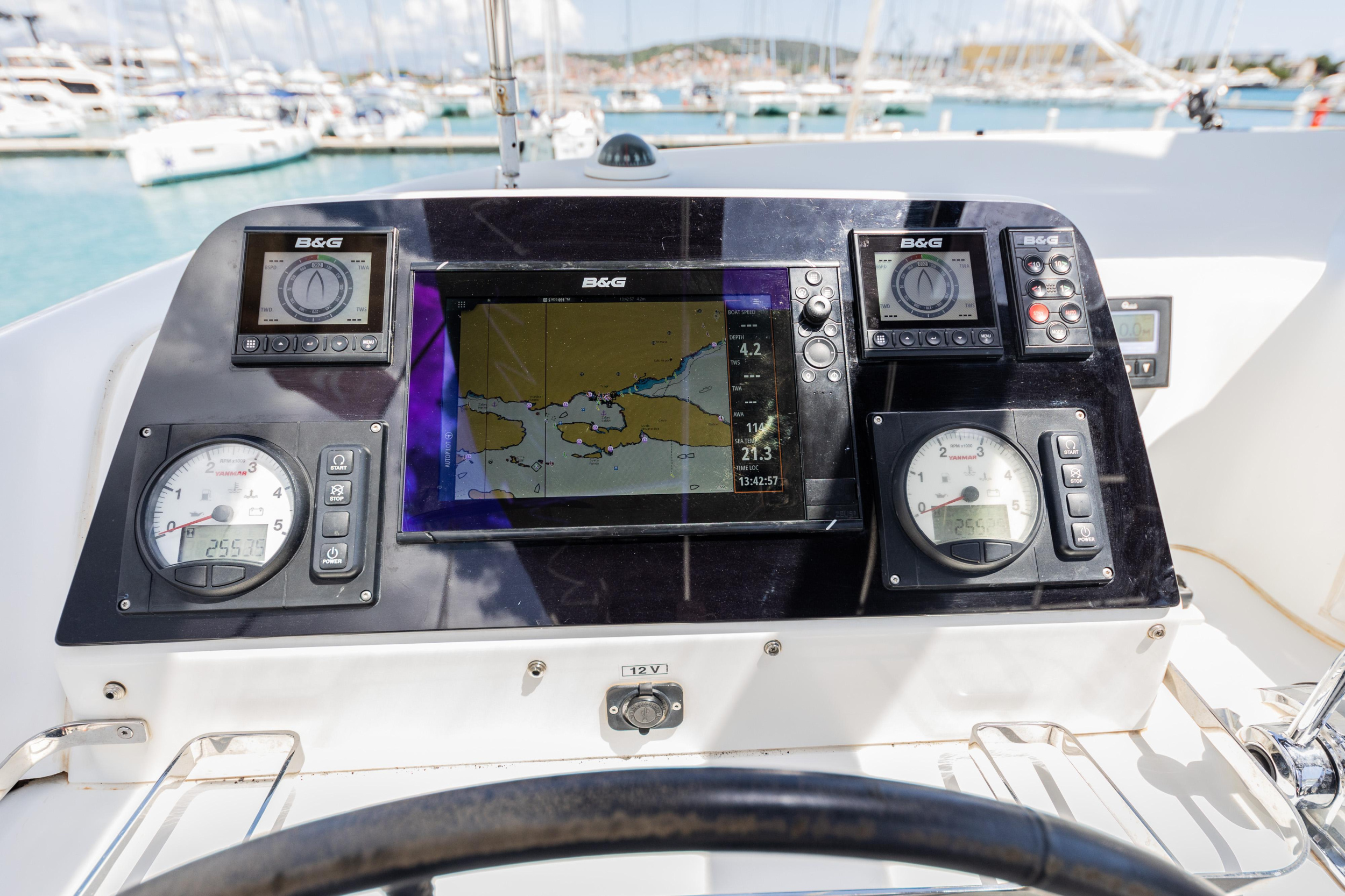 Photo #12 - Lagoon 42 - 4 + 2 cab. (Edita) in Trogir - 39701