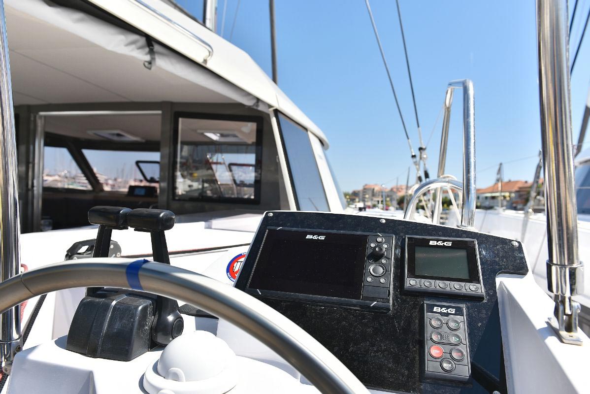 Photo #4 - Nautitech 40 open NEW - 4 + 2 cab. (Whale Symphony) in Murter - 39710