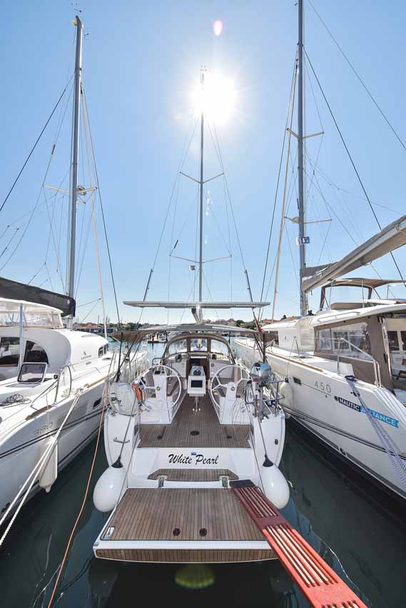 Photo #4 - Bavaria Cruiser 37 - 2 cab. (White Pearl) in Biograd - 39711