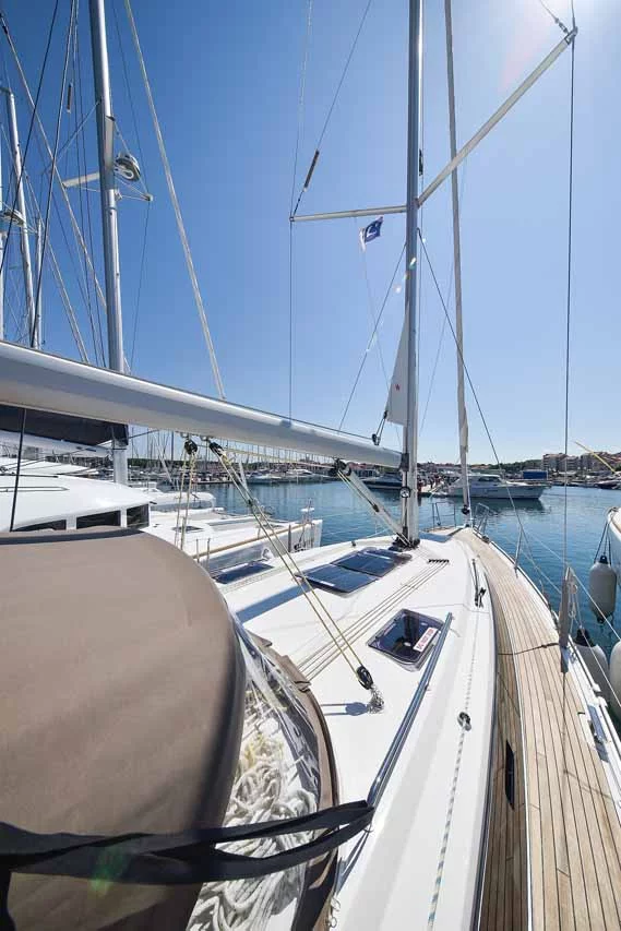 Bavaria Cruiser 37 - 2 cab. (White Pearl)  - 6