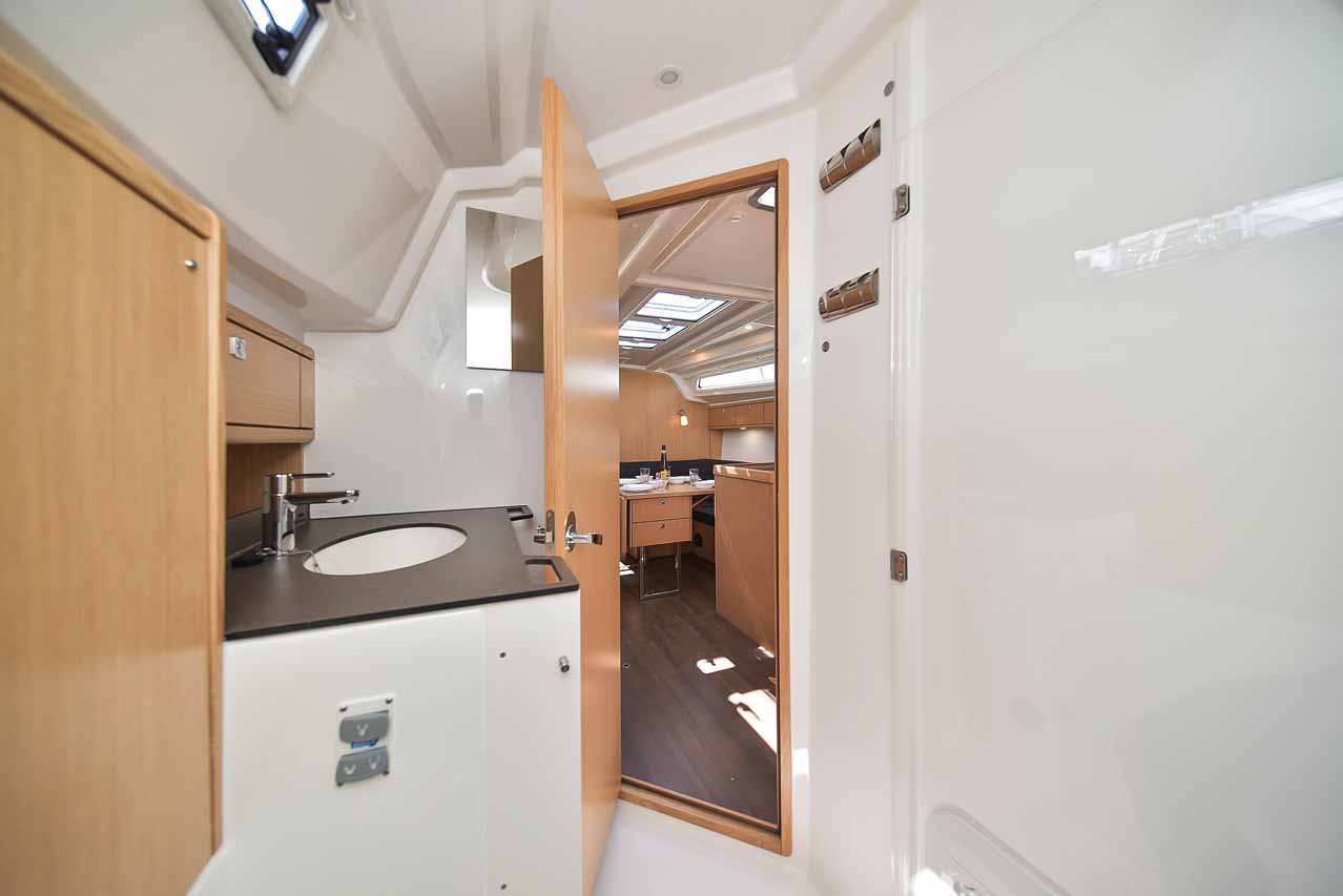 Photo #26 - Bavaria Cruiser 37 - 2 cab. (White Pearl) in Biograd - 39711