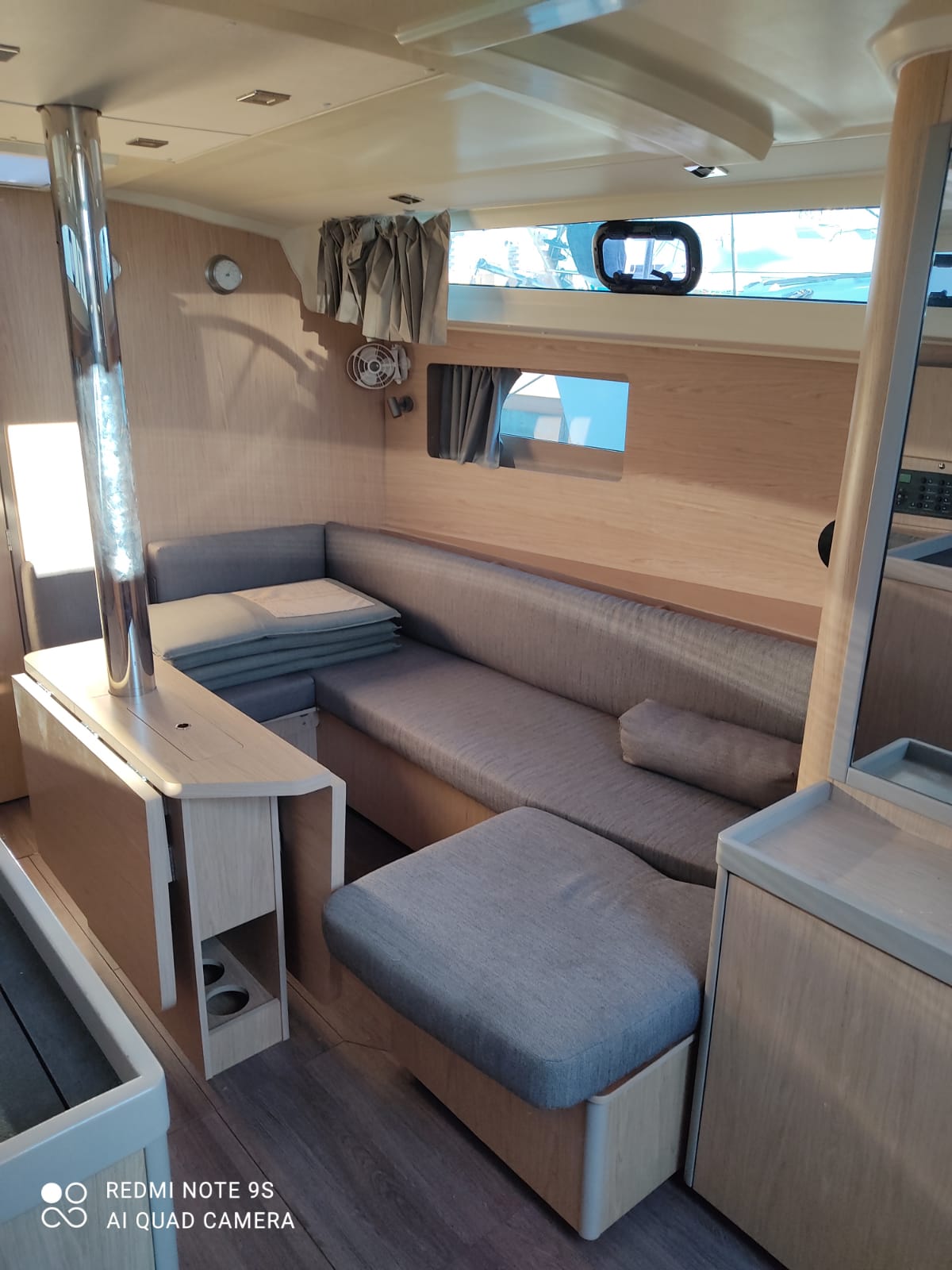 Photo #11 - Oceanis 41.1 (Nina) en Salerno - 39726