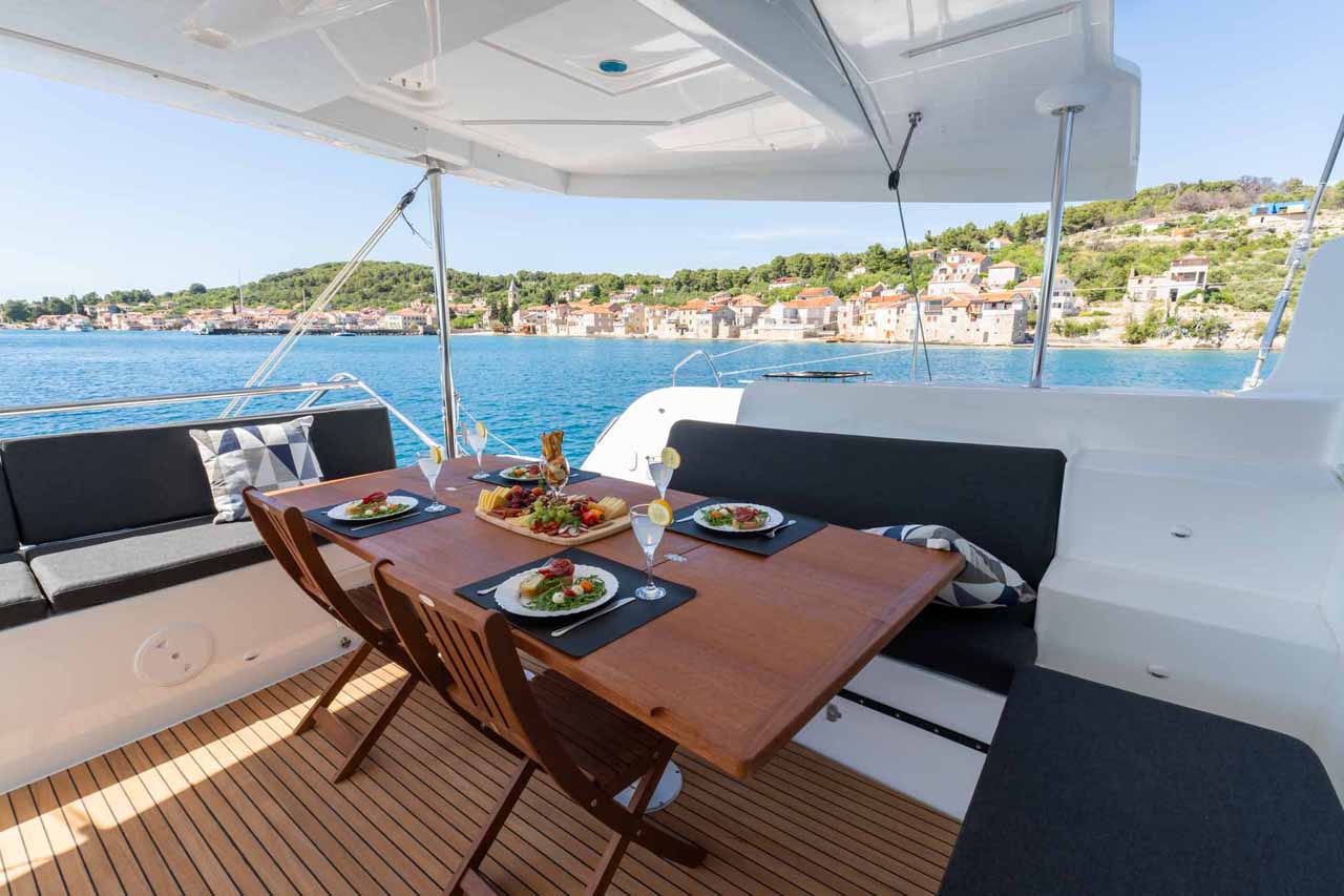 Photo #9 - Lagoon 46 - 4 + 2 cab. (Mare Azul) in Sibenik - 39731