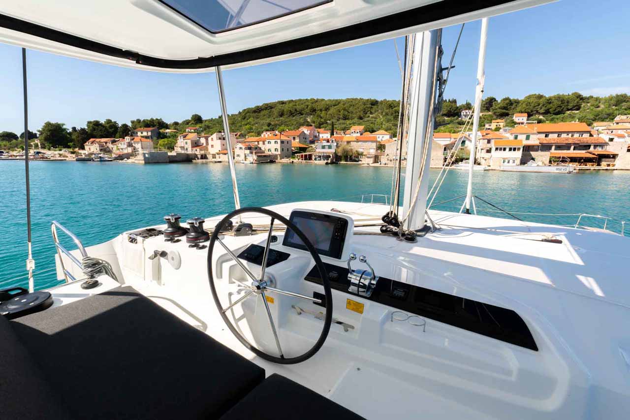 Photo #12 - Lagoon 46 - 4 + 2 cab. (Mare Azul) in Sibenik - 39731