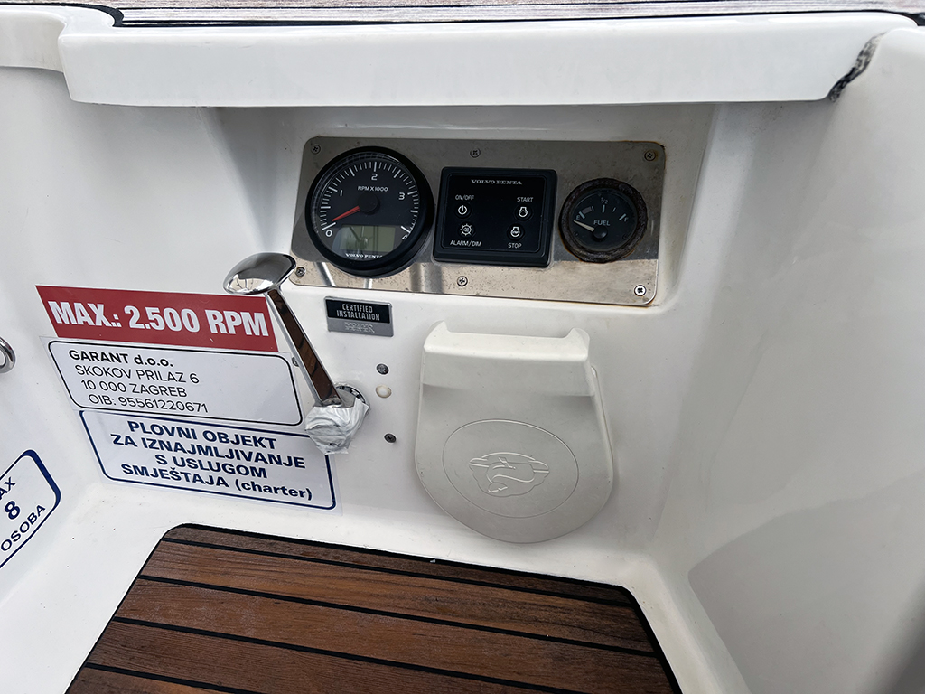 Photo #9 - Bavaria Cruiser 37 - 3 cab. (Bura) in Krk - 39732