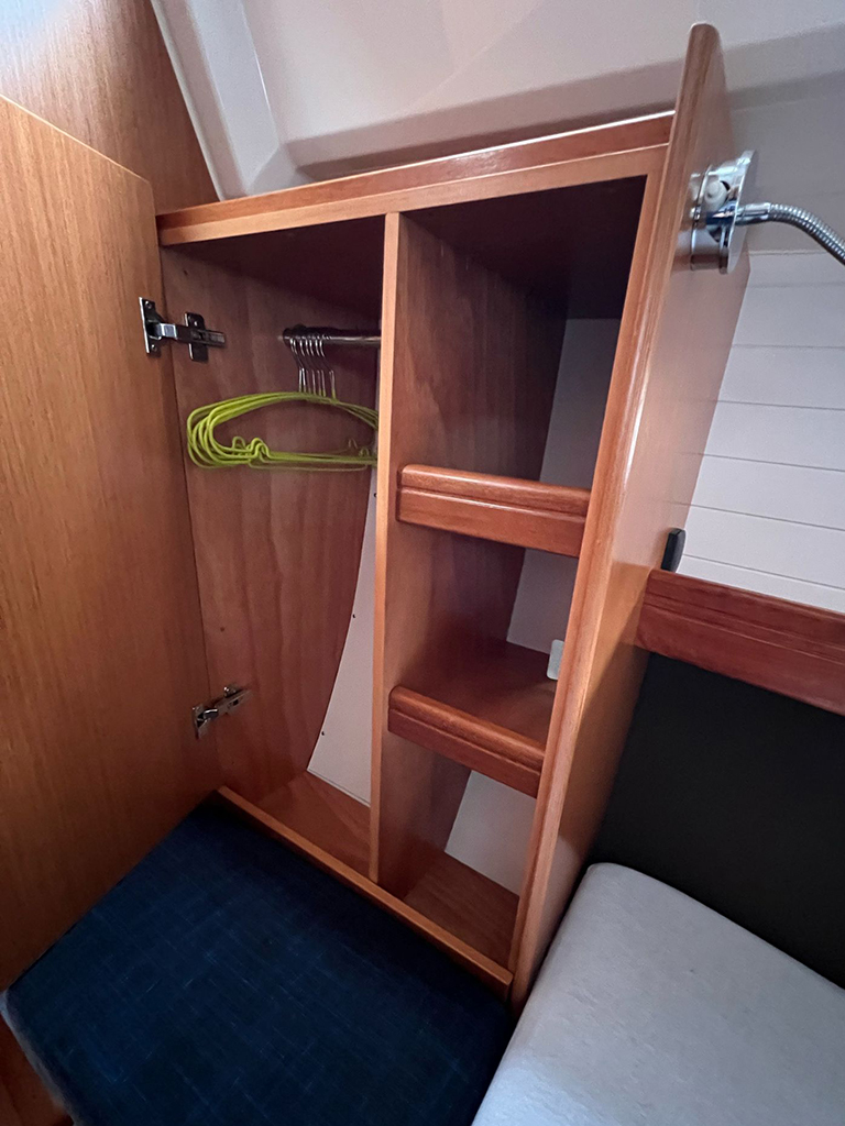 Photo #27 - Bavaria Cruiser 37 - 3 cab. (Bura) in Krk - 39732