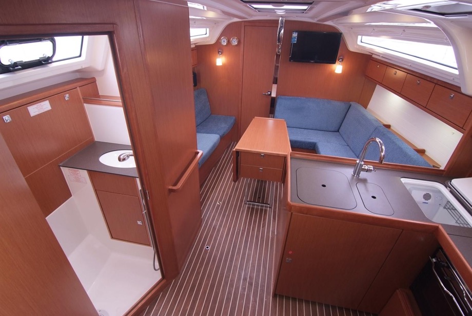 Photo #11 - Bavaria Cruiser 37 - 3 cab. (Jugo) in Krk - 39733