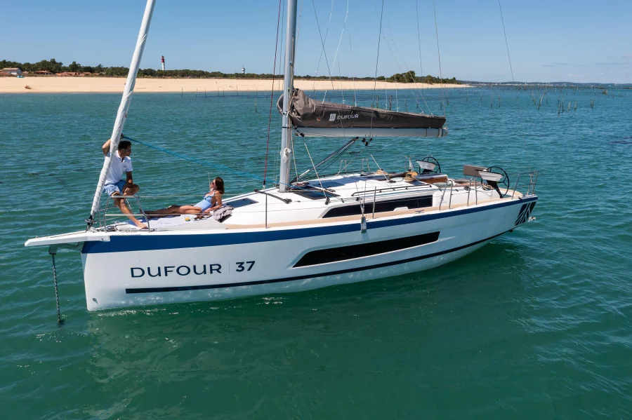 Dufour 37 (Viridis)  - 0