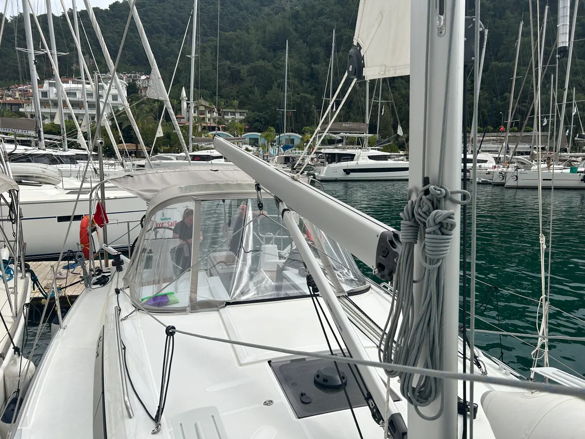 Photo #4 - Oceanis 34.1 - 3 cab. (Stella) in Fethiye - 39750
