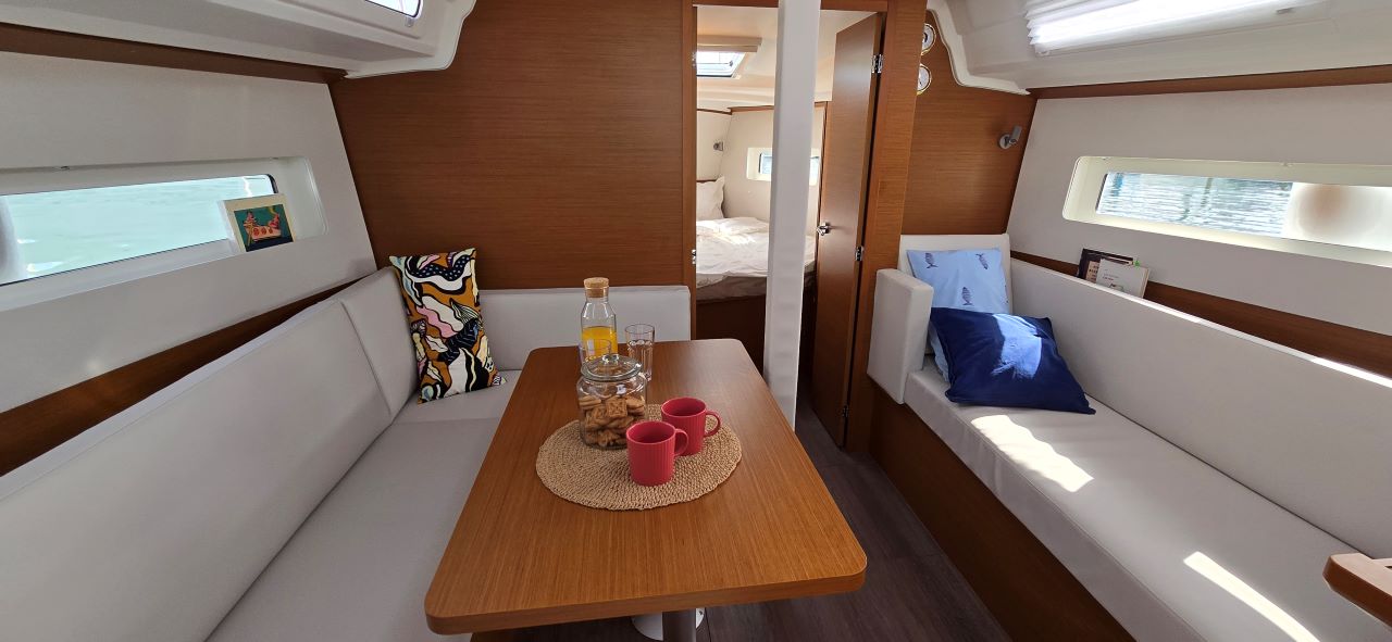 Photo #10 - Sun Odyssey 380 (Princess Anja) en Pula - 39777