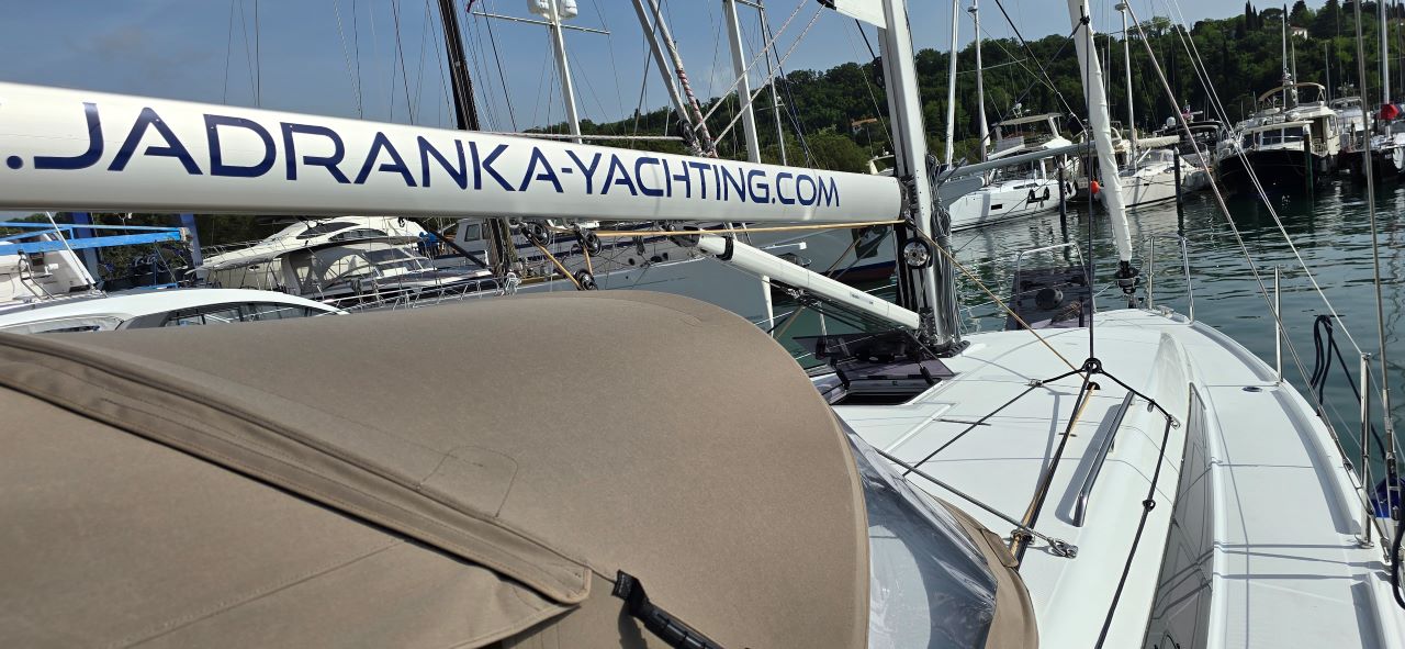 Photo #8 - Sun Odyssey 380 (Princess Marija) in Pula - 39778