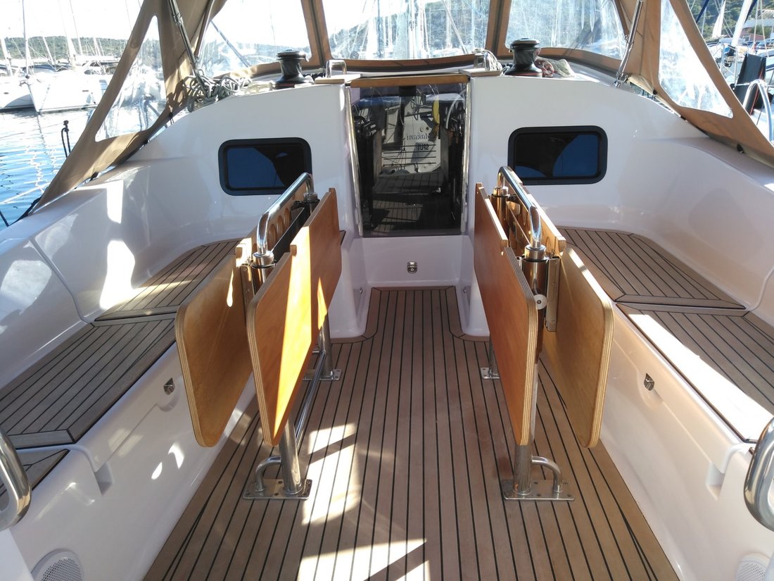 Photo #9 - Elan Impression 45.1 (Sea Cloud 3) en Pula - 39781