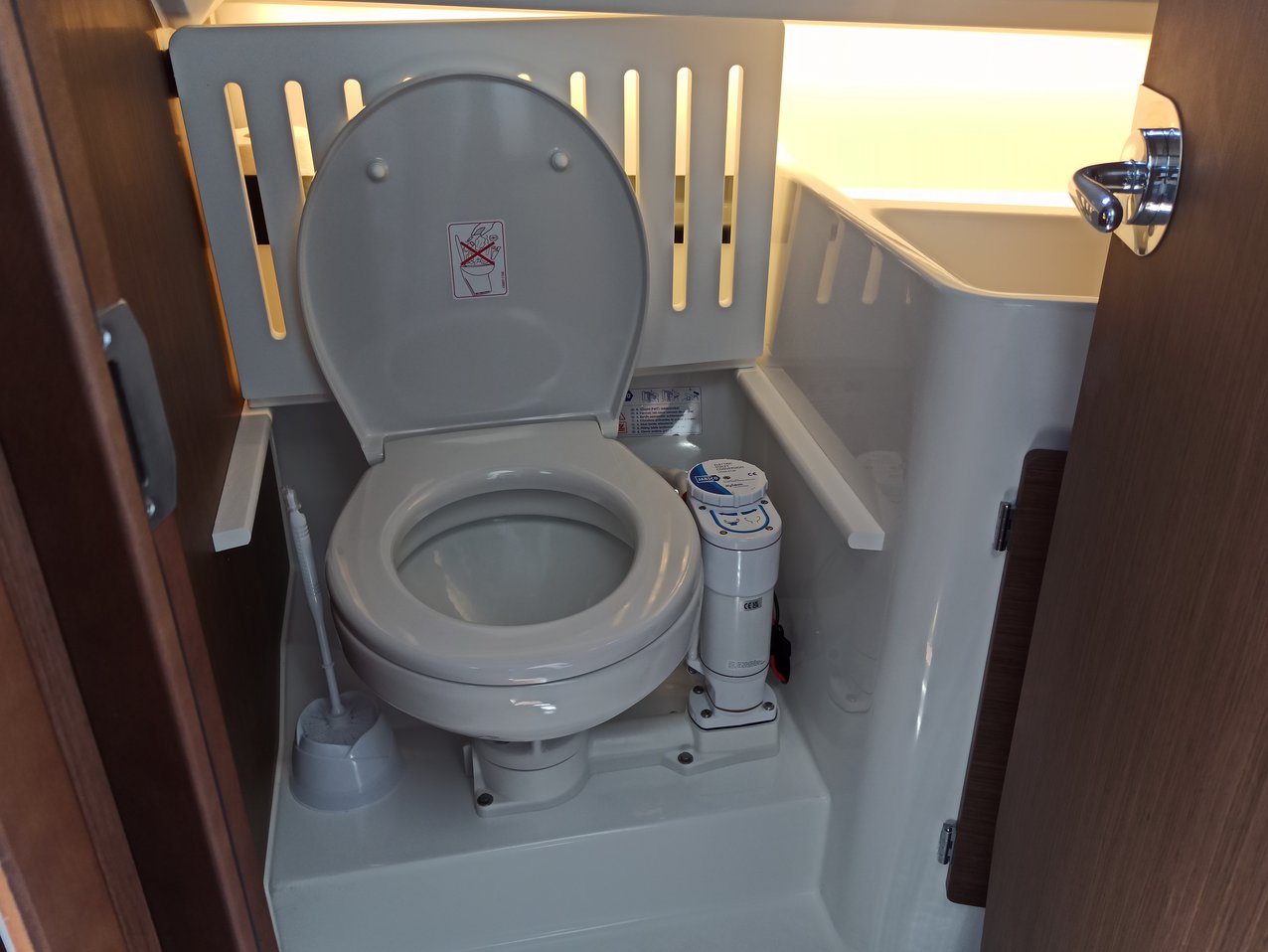 Photo #17 - Merry Fisher 895 Sport Offshore (Surprise) in Pula - 39784