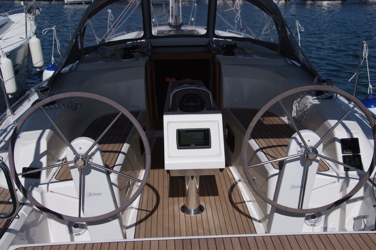 Photo #4 - Bavaria Cruiser 34 (Talassa) in Krk - 39797