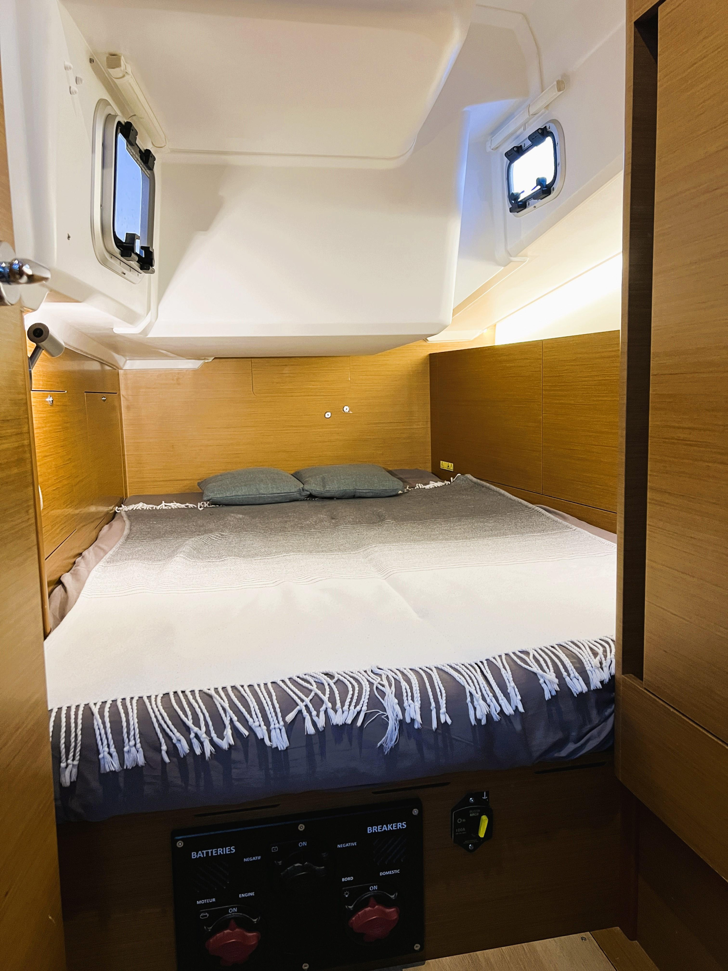 Photo #13 - Sun Odyssey 410 - 3 cab. (Irene) in Athen - 39807