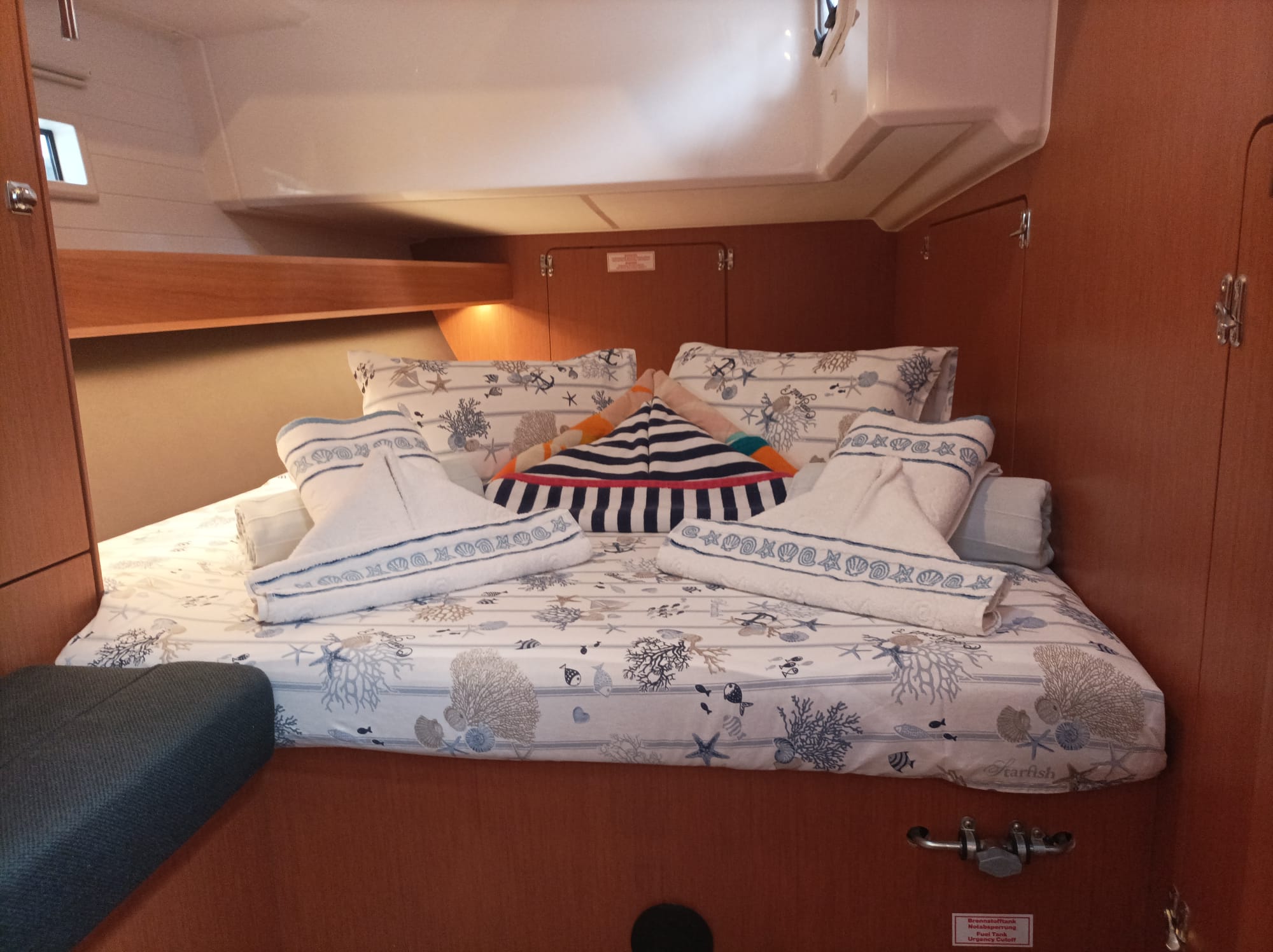 Photo #12 - Bavaria Cruiser 46 - 4 cab. (Pluton) in Split - 39812