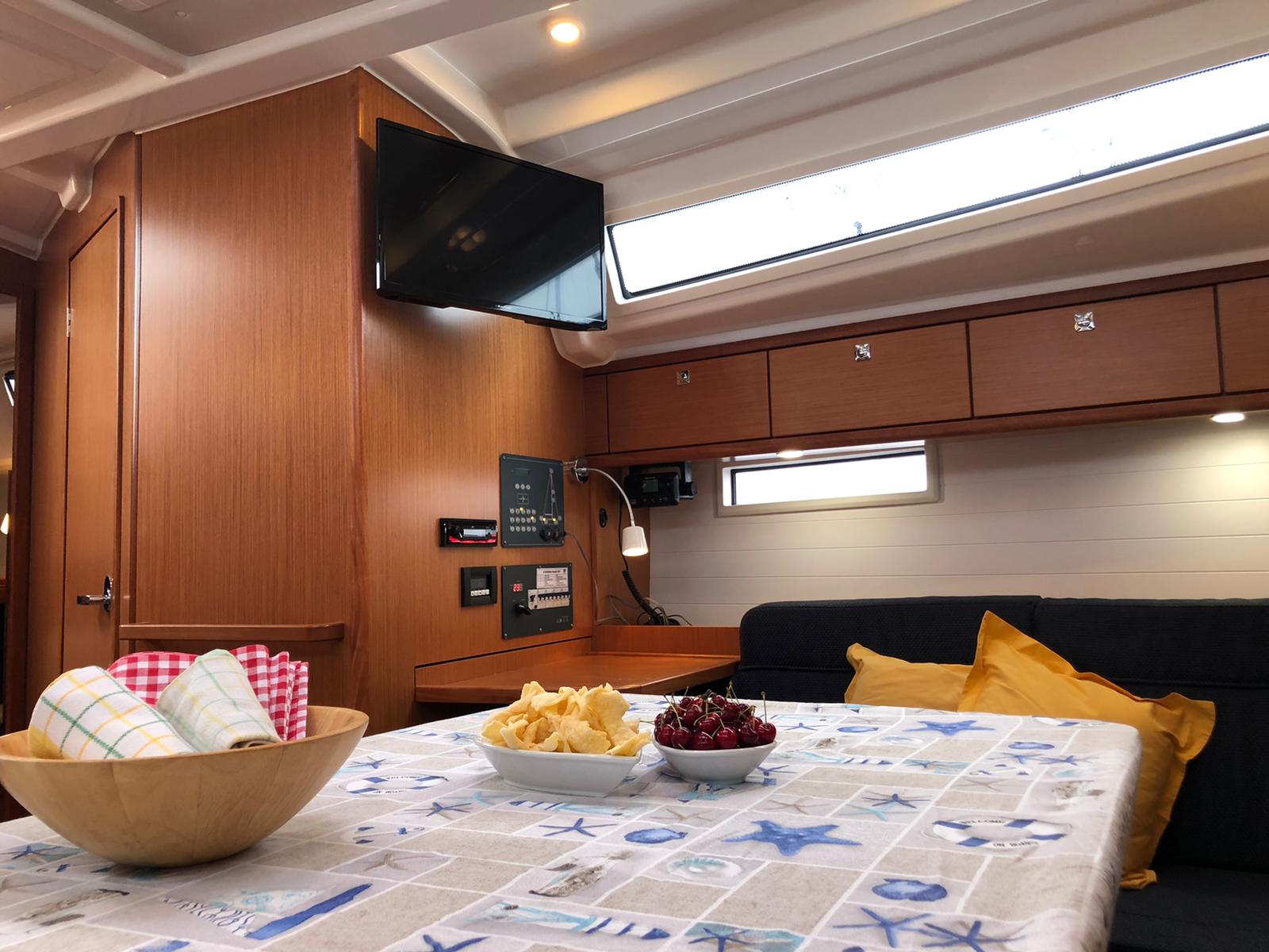 Photo #9 - Bavaria Cruiser 37 - 3 cab. (Lana 3) en Split - 39814