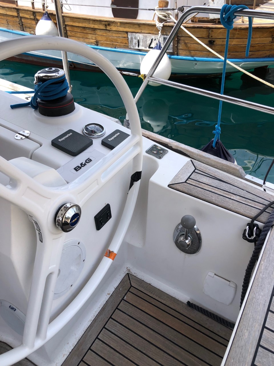 Photo #6 - Elan Impression 40 (Laali) en Pula - 39817
