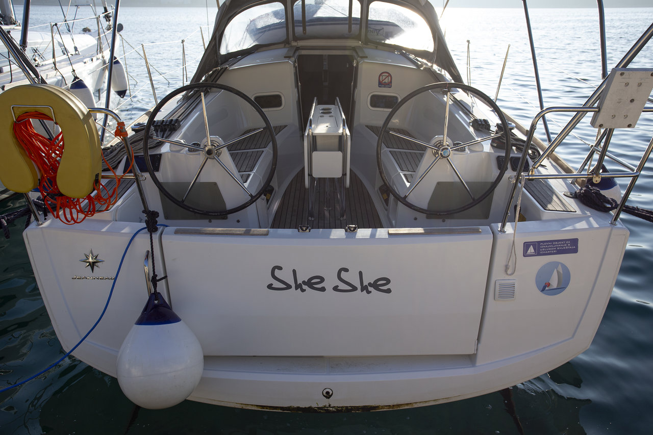 Photo #5 - Sun Odyssey 349 (SheShe) in Pula - 39823